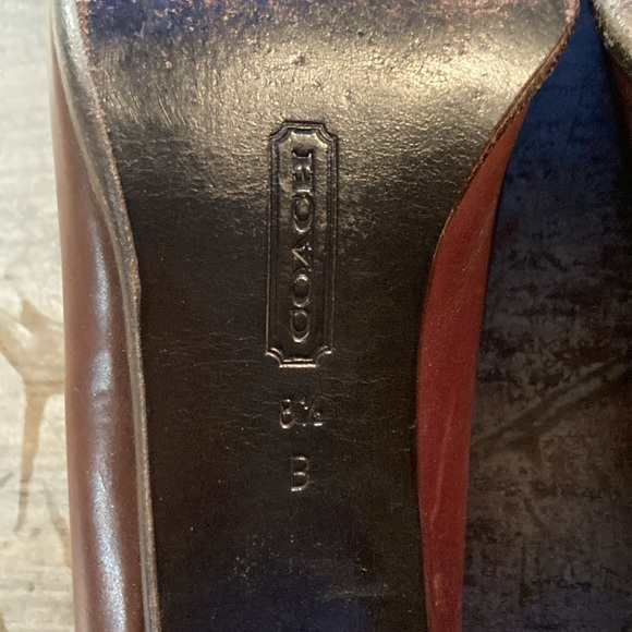 Coach Square Heels 8.5 B made in Italy - Picture 8 of 9